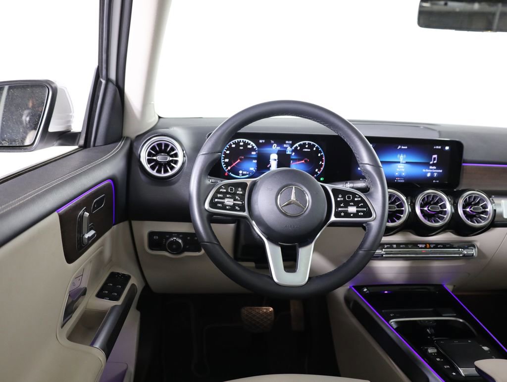 Used 2023 Mercedes-Benz GLB 250 image 39