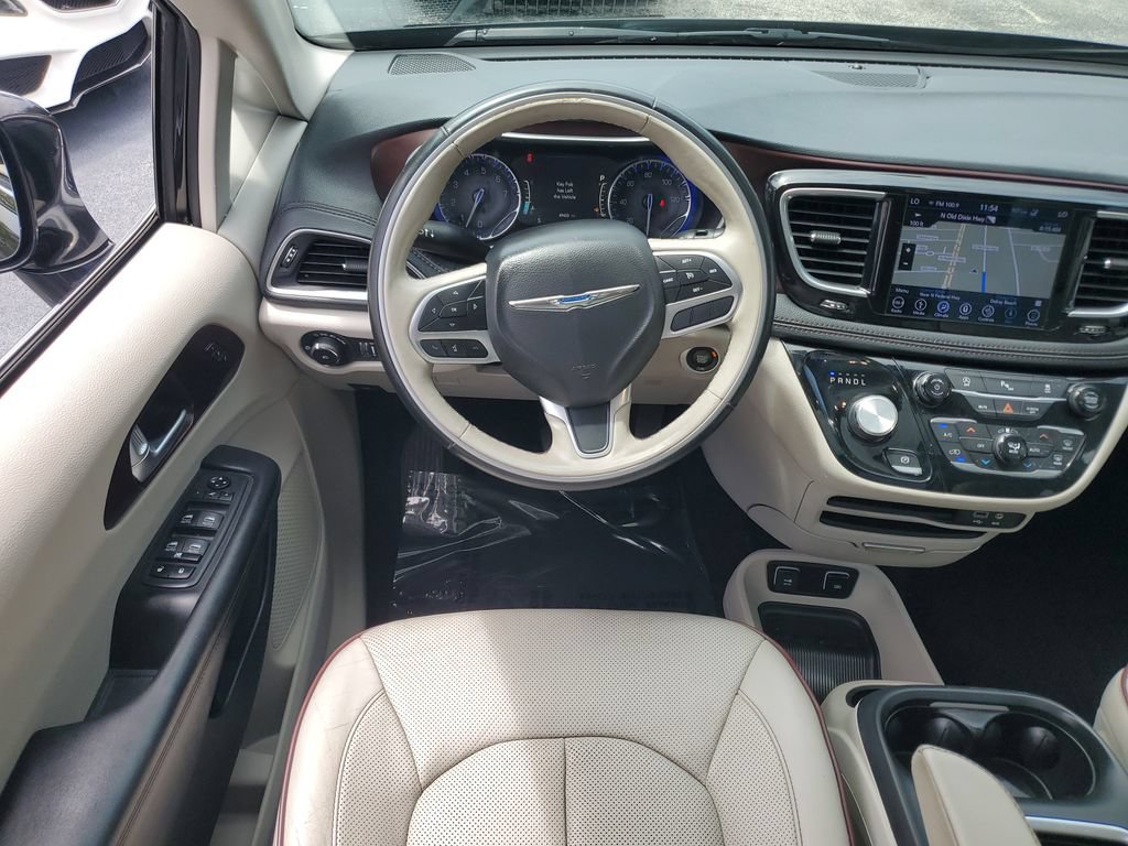 Used 2019 Chrysler Pacifica Limited FWD image 17