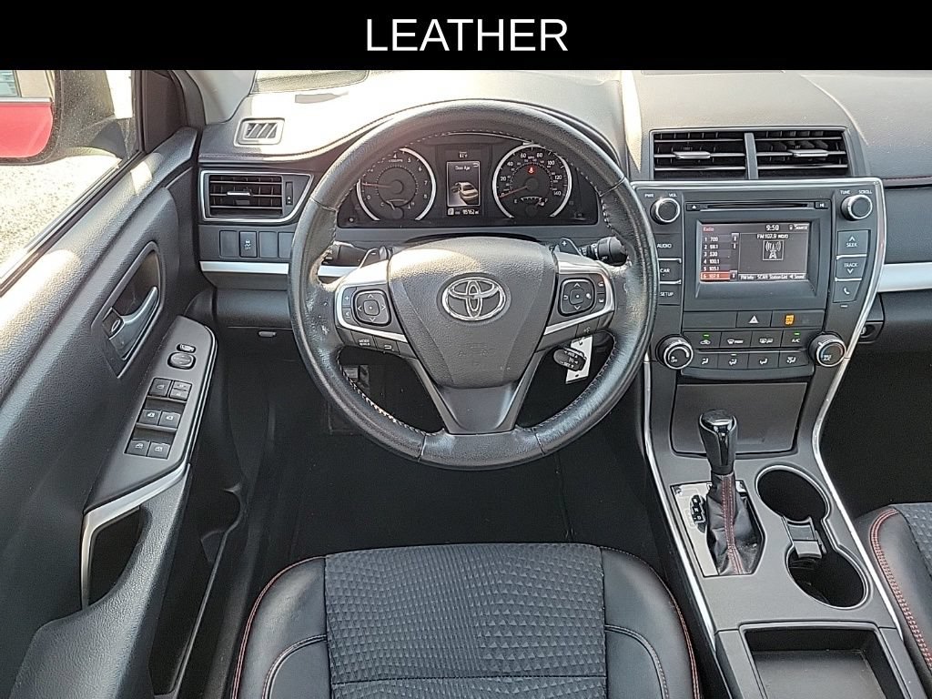 Used 2015 Toyota Camry SE w/ Moonroof Package FWD image 8