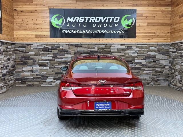 Used 2023 Hyundai Elantra Limited w/ Preferred Accessory Package FWD image 12