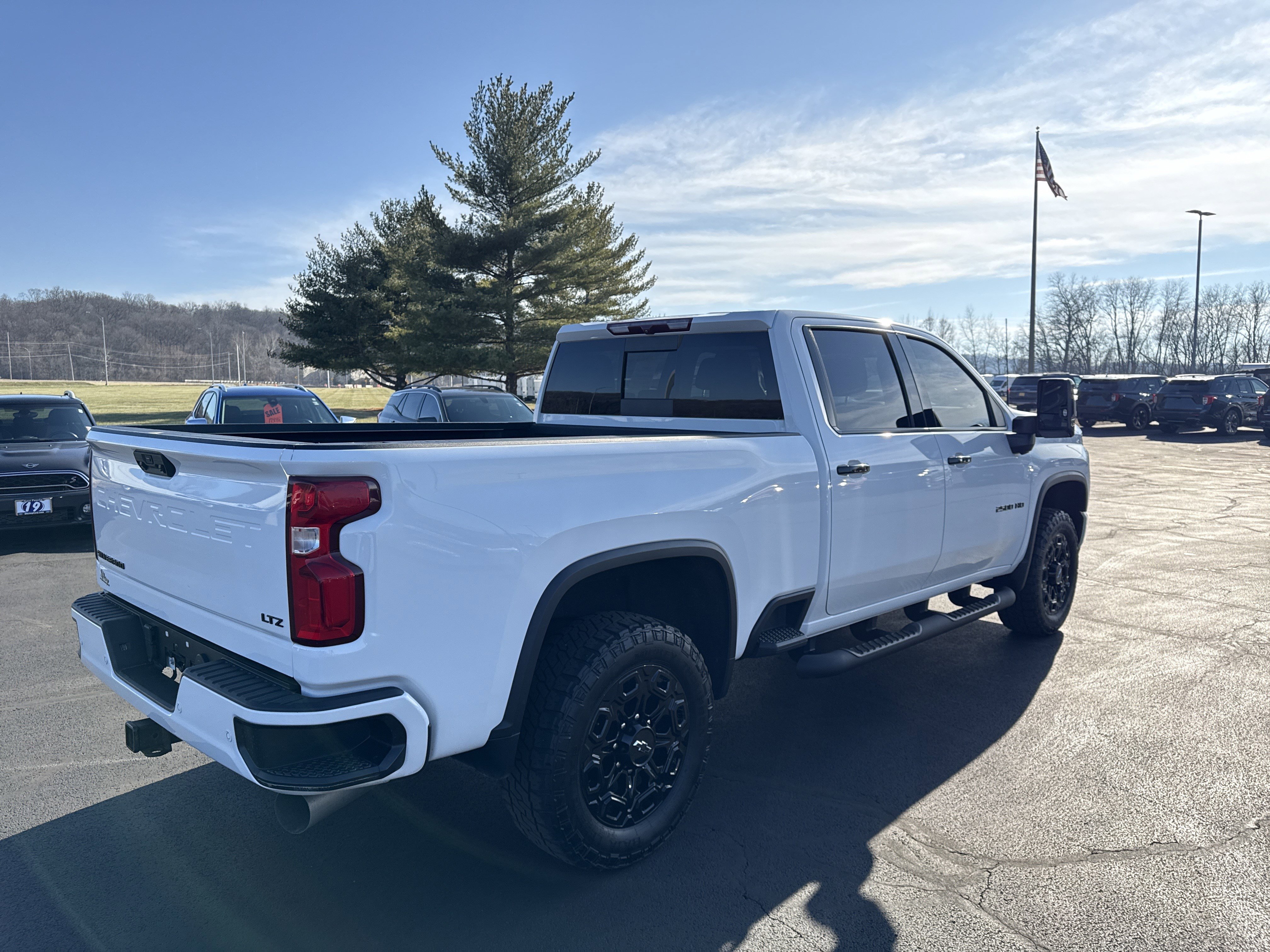 Used 2022 Chevrolet Silverado 2500 LTZ w/ LTZ Plus Package image 7