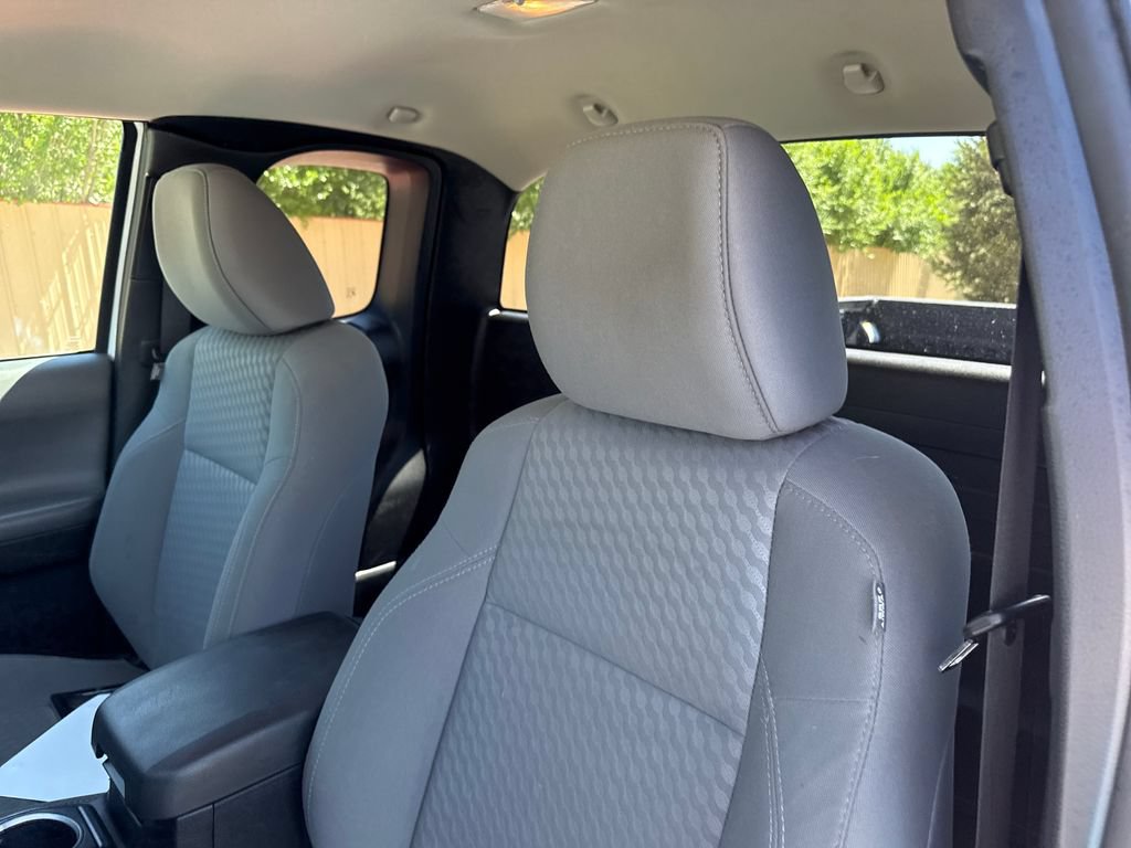 Used 2021 Toyota Tacoma SR RWD image 12