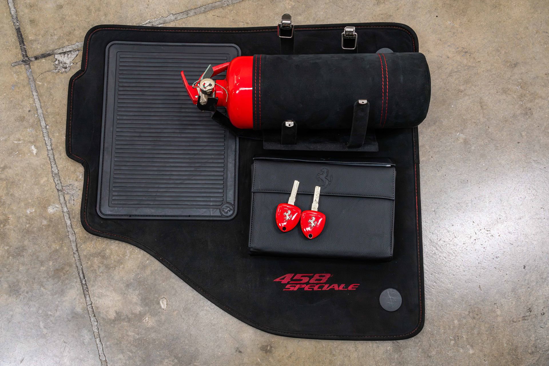 Certified 2015 Ferrari 458 Speciale Coupe RWD image 24