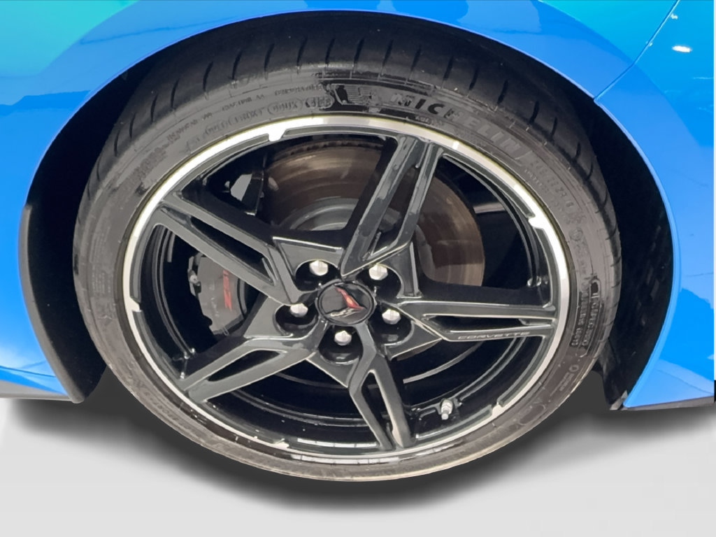 Used 2023 Chevrolet Corvette Stingray Convertible w/ Z51 Performance Package RWD image 20
