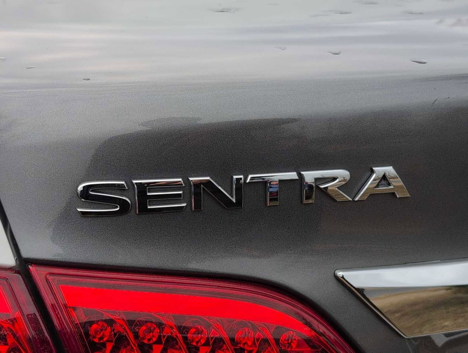 Used 2015 Nissan Sentra S image 13