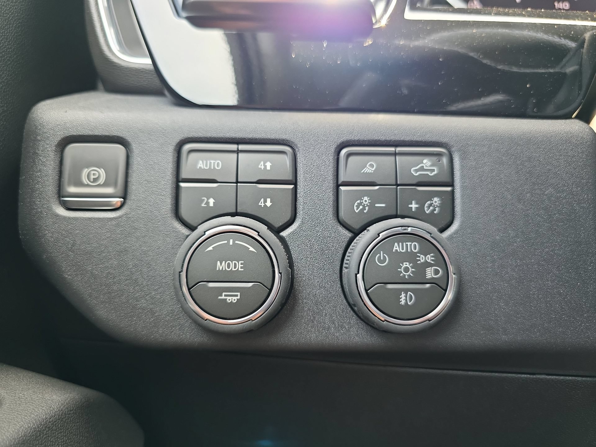 New 2026 Chevrolet Silverado 3500 LTZ w/ LTZ Convenience Package AWD/4WD image 25