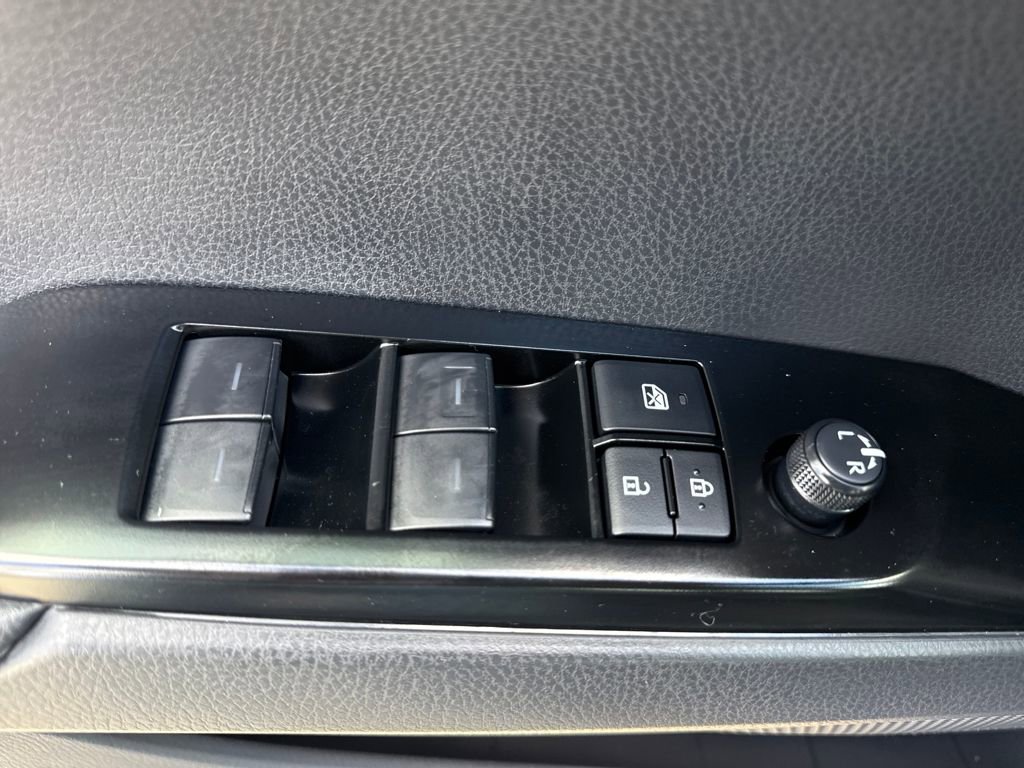 Used 2026 Toyota Camry XLE image 15