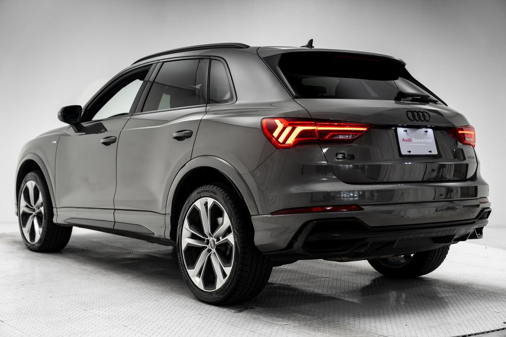 Used 2021 Audi Q3 2.0T Premium Plus w/ Premium Plus Package AWD/4WD image 3