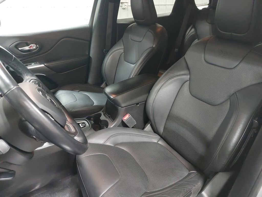 Used 2020 Jeep Cherokee Limited image 14