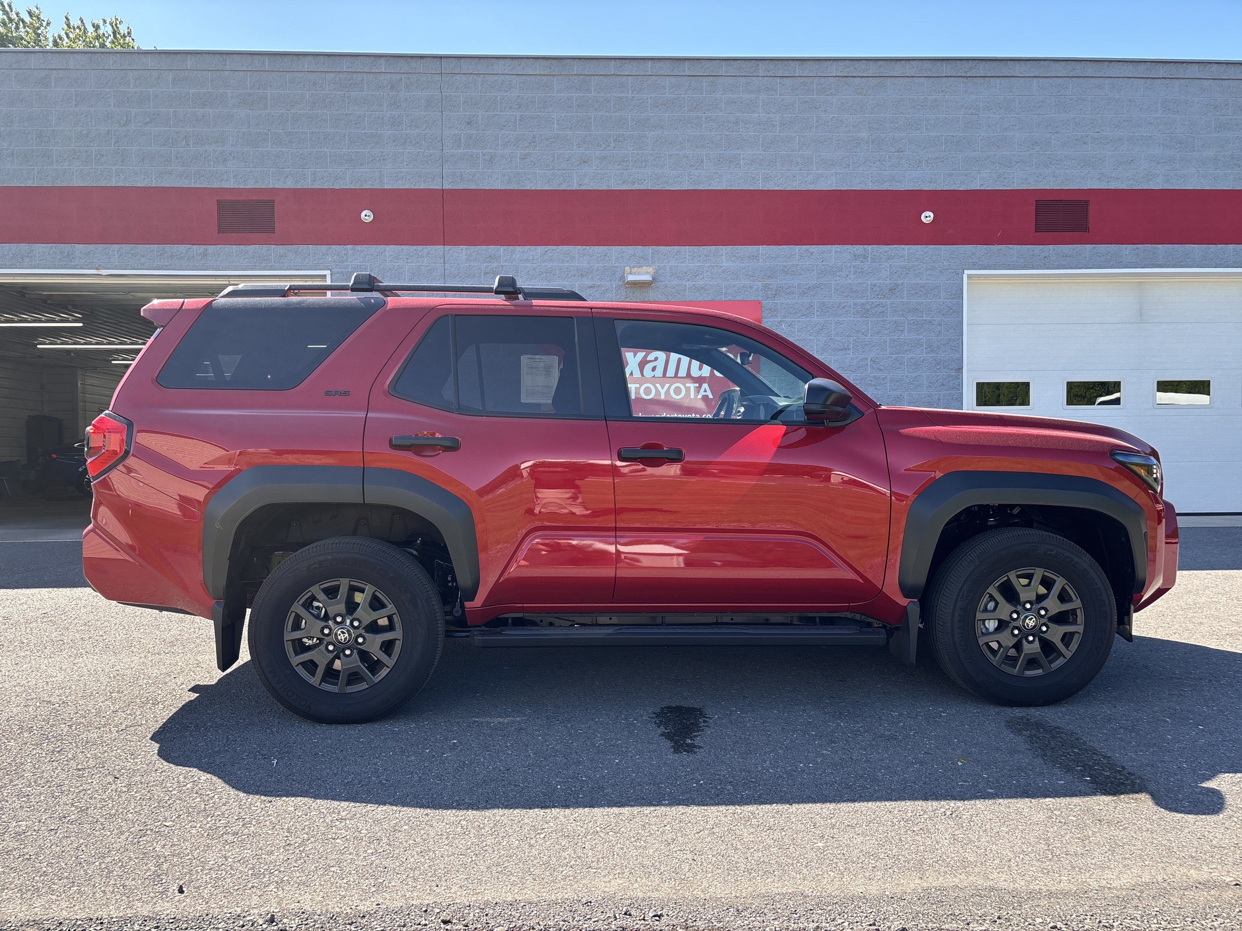 Certified 2026 Toyota 4Runner SR5 AWD/4WD image 2