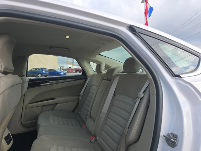 Used 2019 Ford Fusion SE image 14
