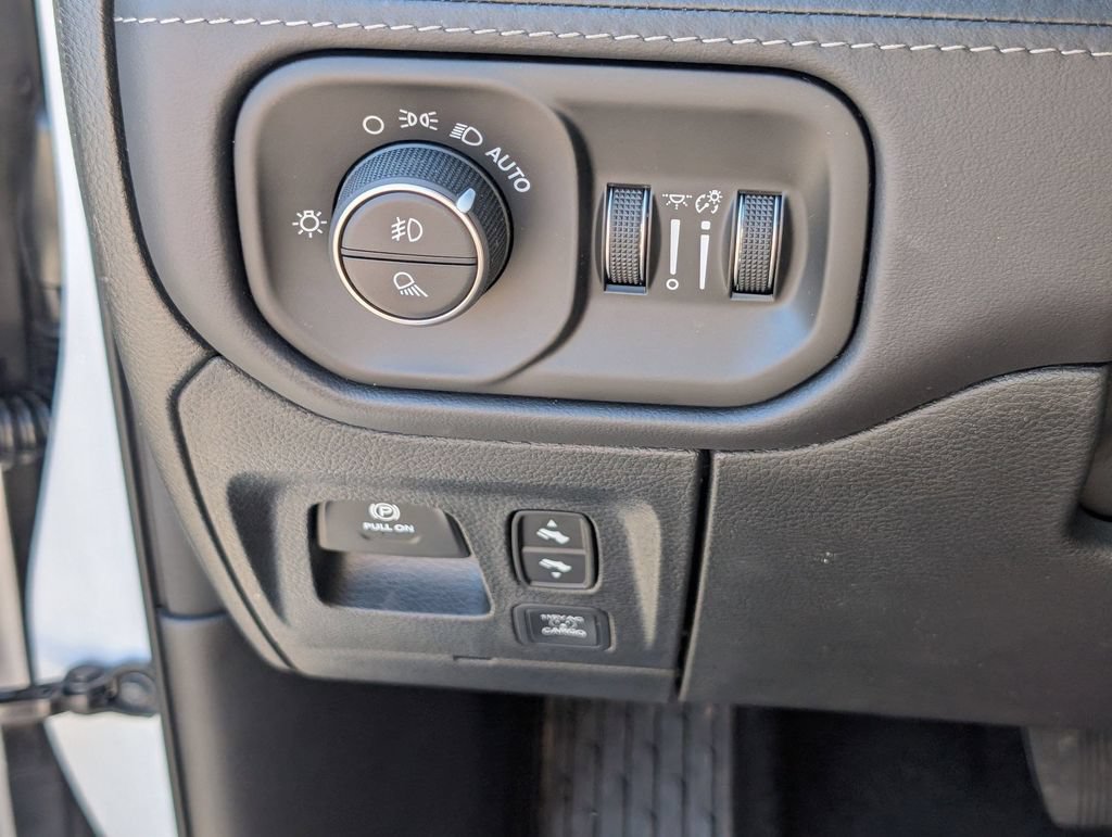 New 2026 RAM 1500 Limited AWD/4WD image 15