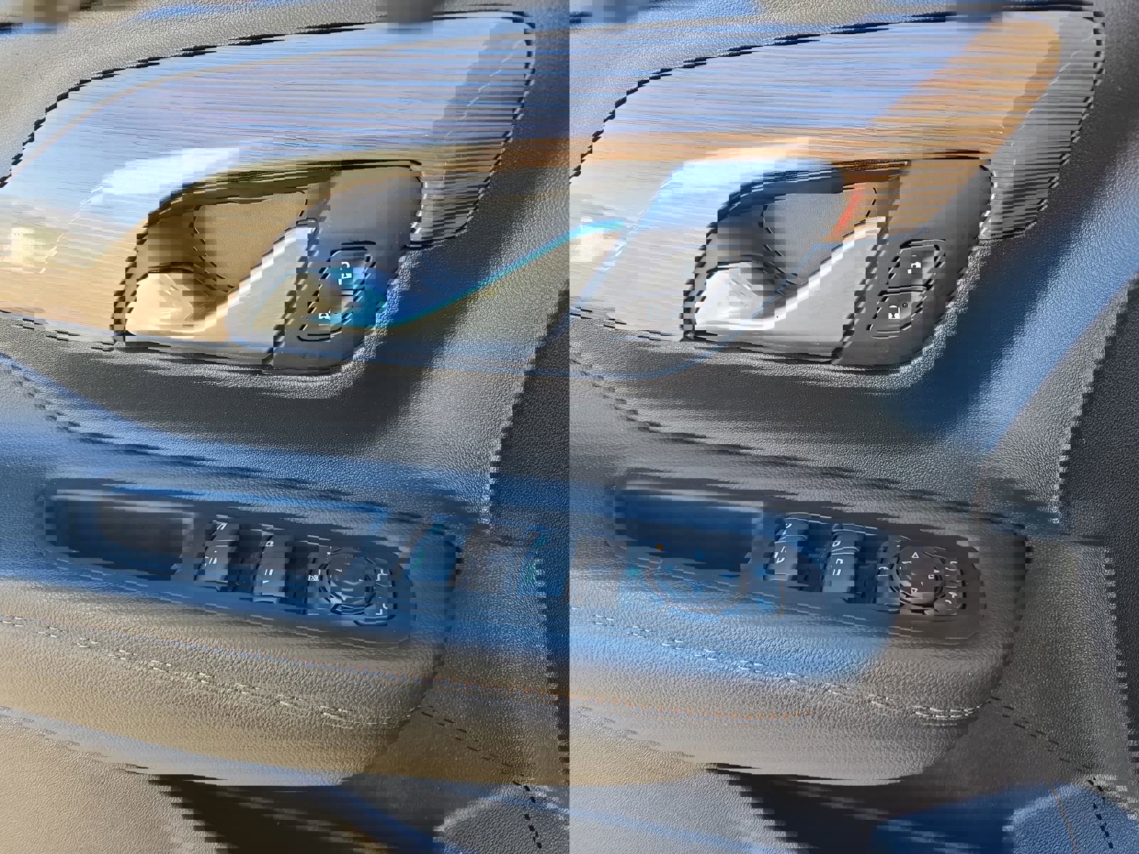 Used 2019 GMC Terrain SLE image 30