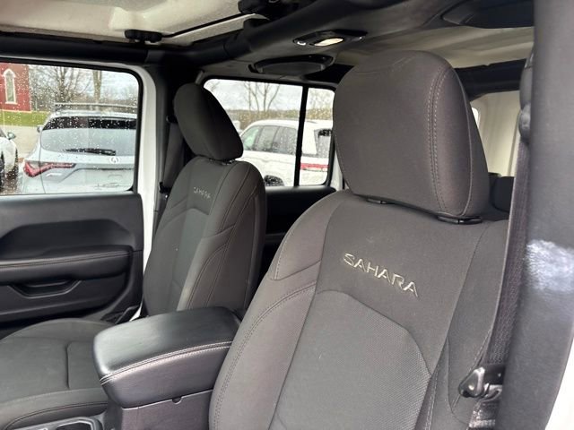 Used 2018 Jeep Wrangler Unlimited Sahara image 10
