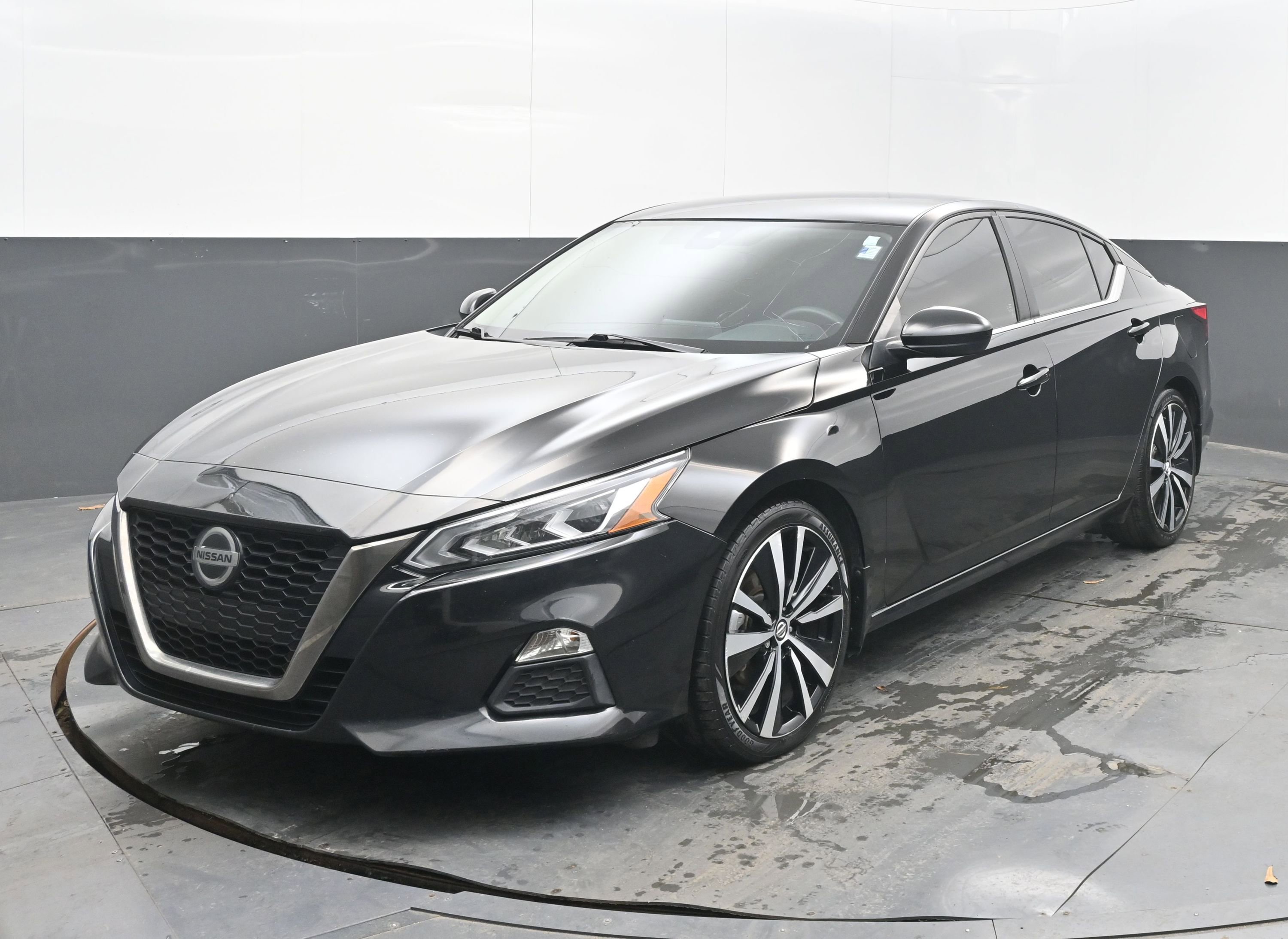 Used 2021 Nissan Altima 2.5 SR image 3