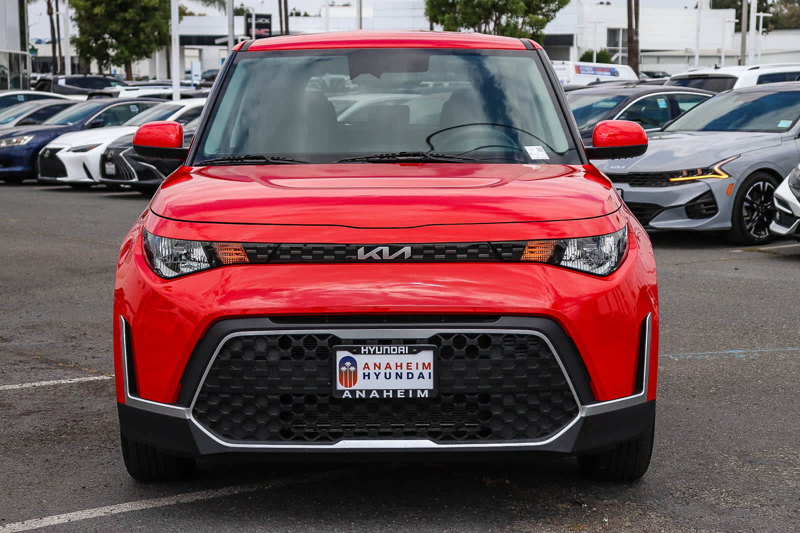 Used 2023 Kia Soul S FWD image 2