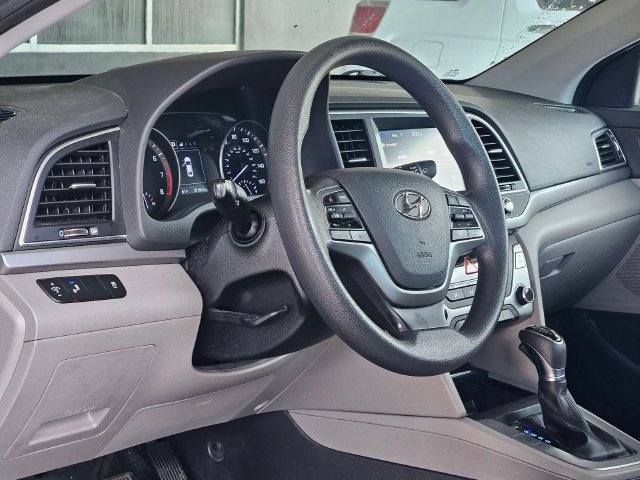 Used 2018 Hyundai Elantra SEL FWD image 13