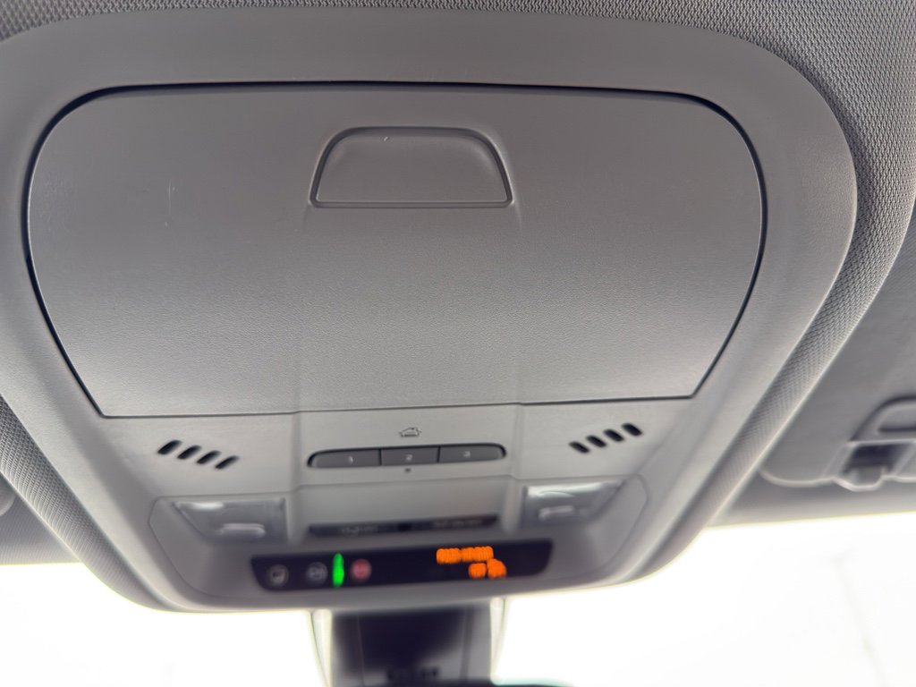 Used 2022 Chevrolet Blazer LT image 23