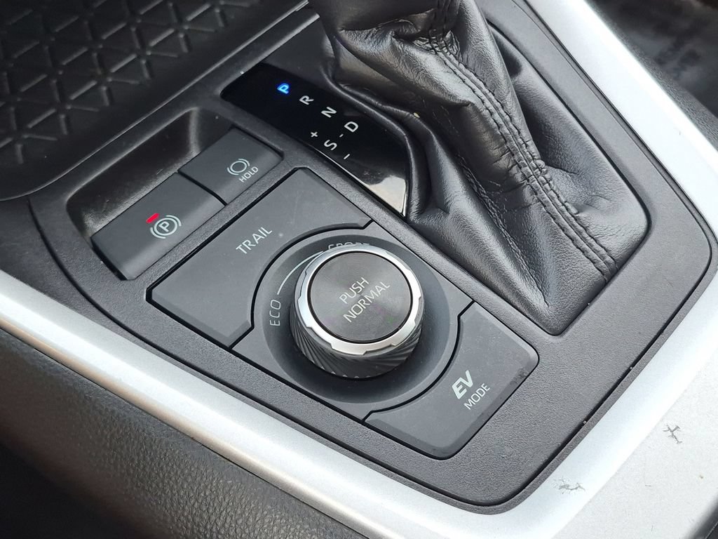 Used 2024 Toyota RAV4 XLE w/ Weather Package AWD/4WD image 25