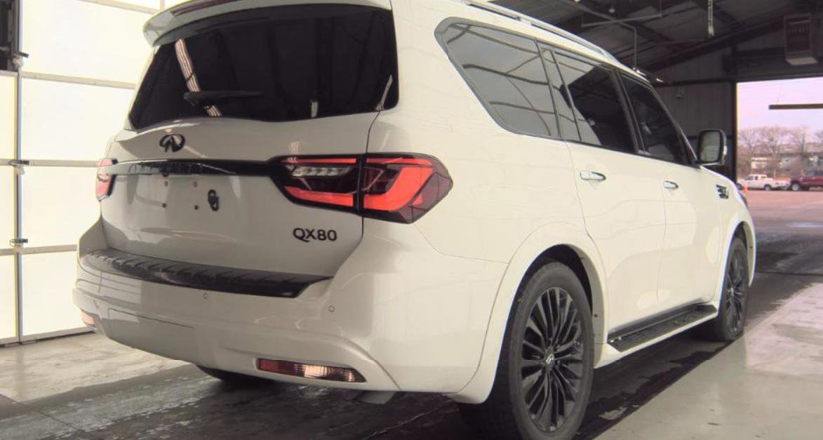 Certified 2022 INFINITI QX80 Sensory w/ Cargo Package image 6
