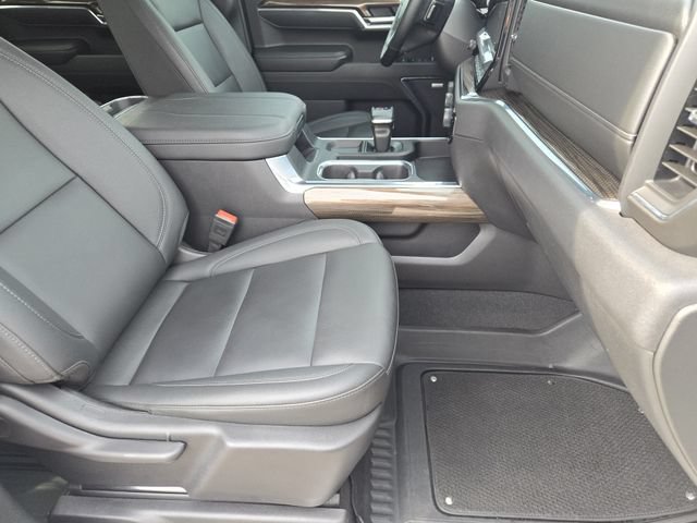 Used 2025 Chevrolet Silverado 1500 LT Trail Boss w/ Convenience Package II AWD/4WD image 14