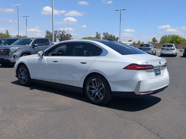 Used 2025 BMW i5 eDrive40i w/ Executive Package RWD image 8