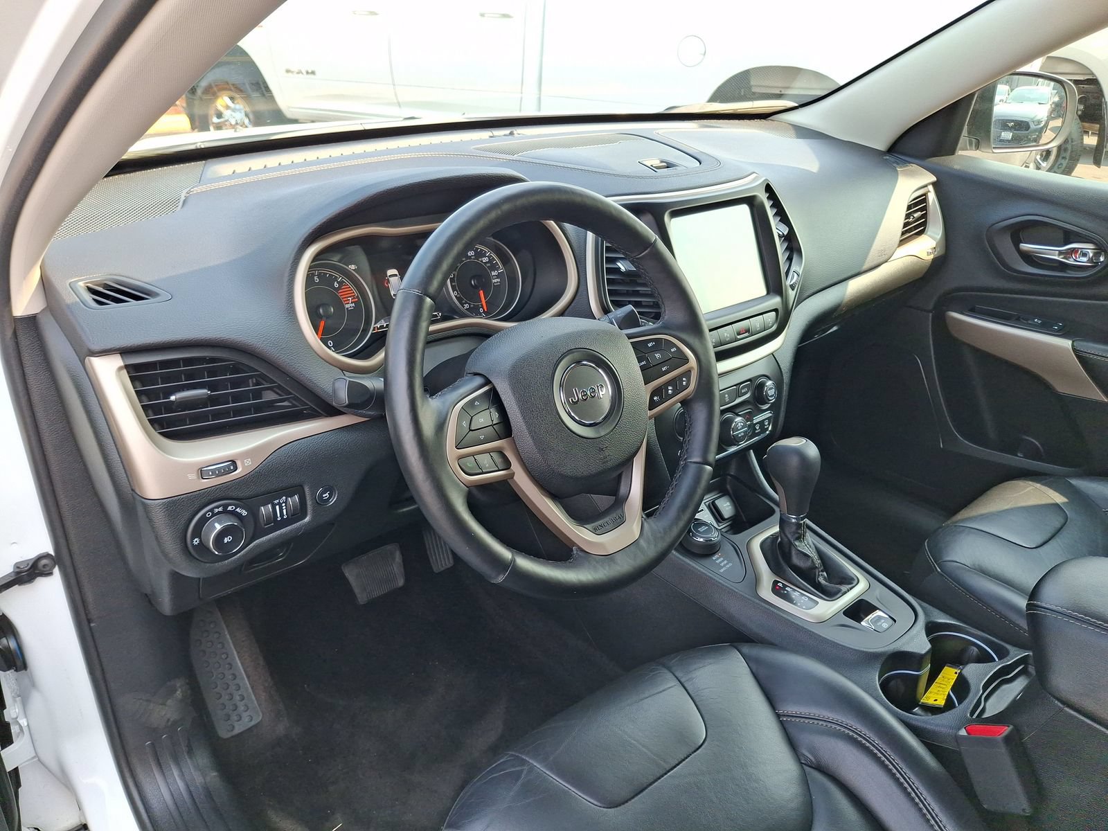 Certified 2018 Jeep Cherokee Limited w/ Technology Group AWD/4WD image 20