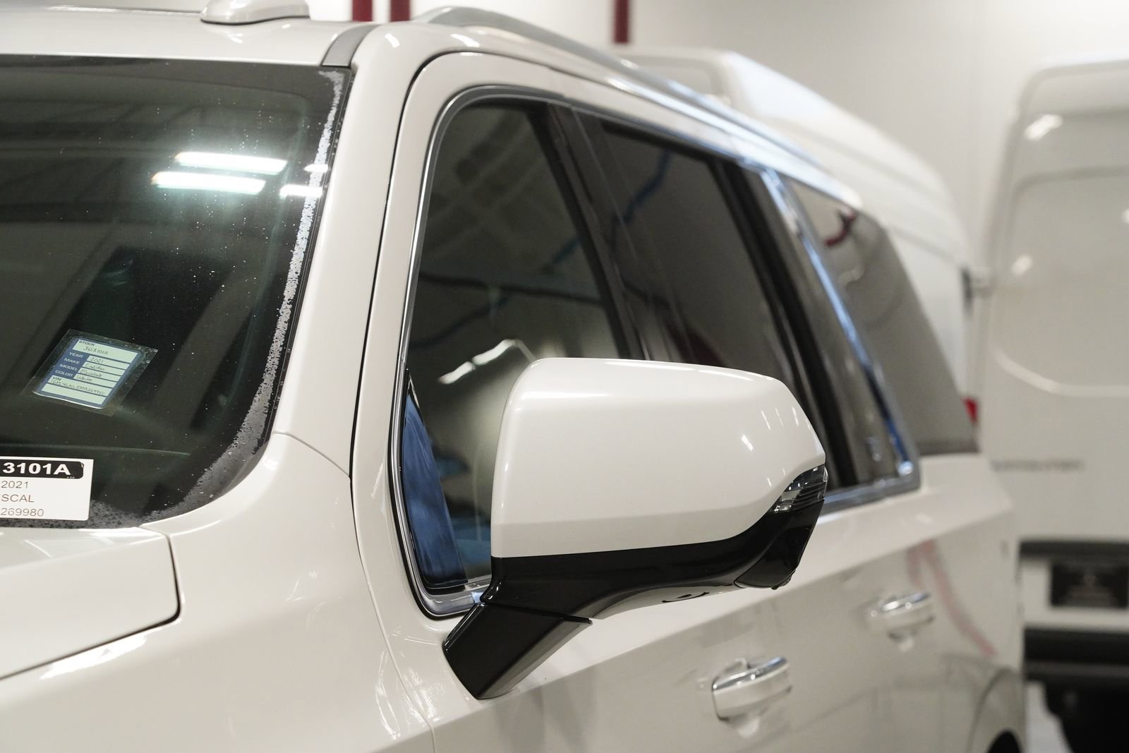 Used 2021 Cadillac Escalade ESV Premium Luxury w/ Driver Assist Tech Package image 9