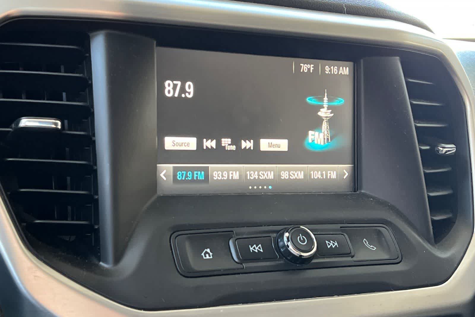 Used 2018 GMC Acadia SLE FWD image 21