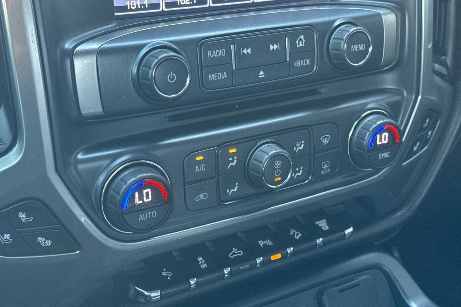 Used 2017 Chevrolet Silverado 2500 LTZ w/ Duramax Plus Package image 20