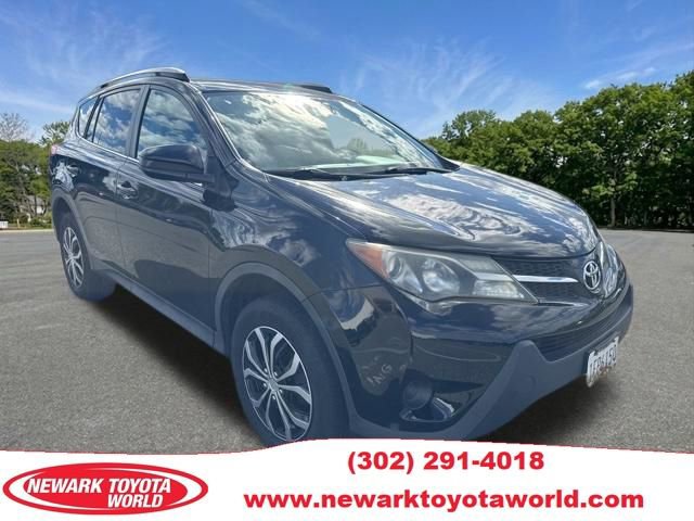 Used 2015 Toyota RAV4 LE AWD/4WD image 1
