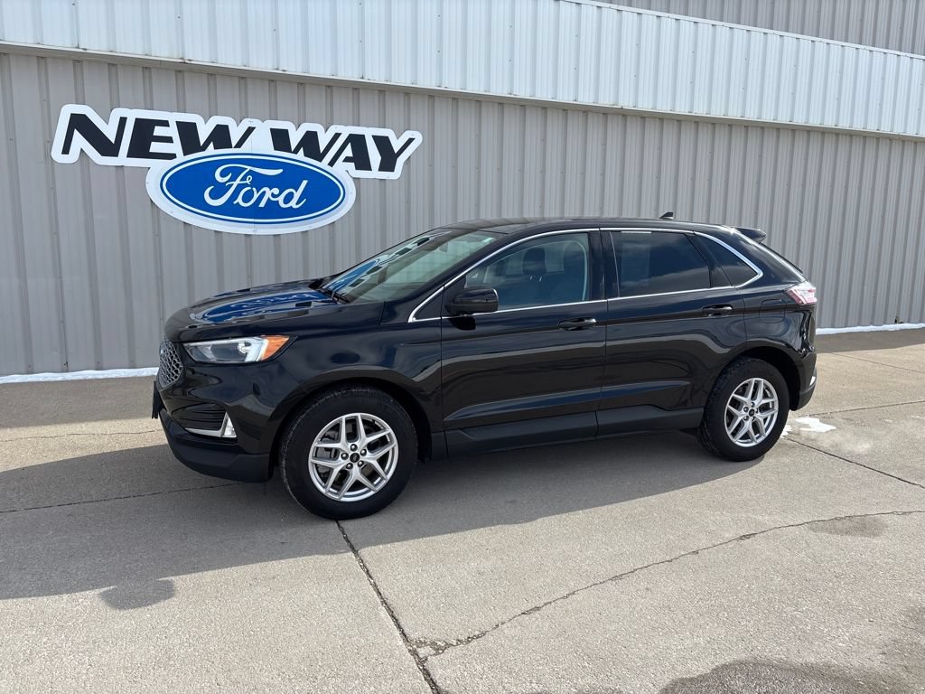 Used 2024 Ford Edge SEL w/ Convenience Package