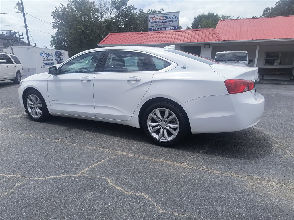 Used 2016 Chevrolet Impala LT FWD image 3