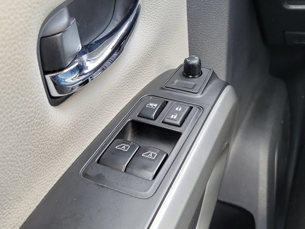 Used 2024 Nissan Titan SV w/ SV Utility Package AWD/4WD image 13