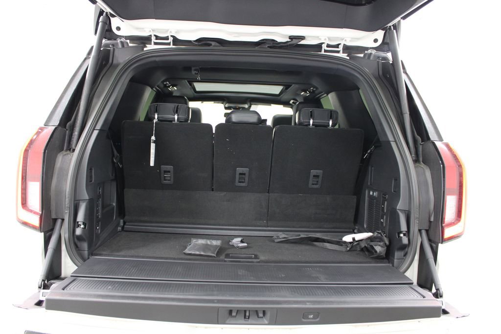 Used 2025 Ford Expedition Platinum w/ Stealth Appearance Package image 14