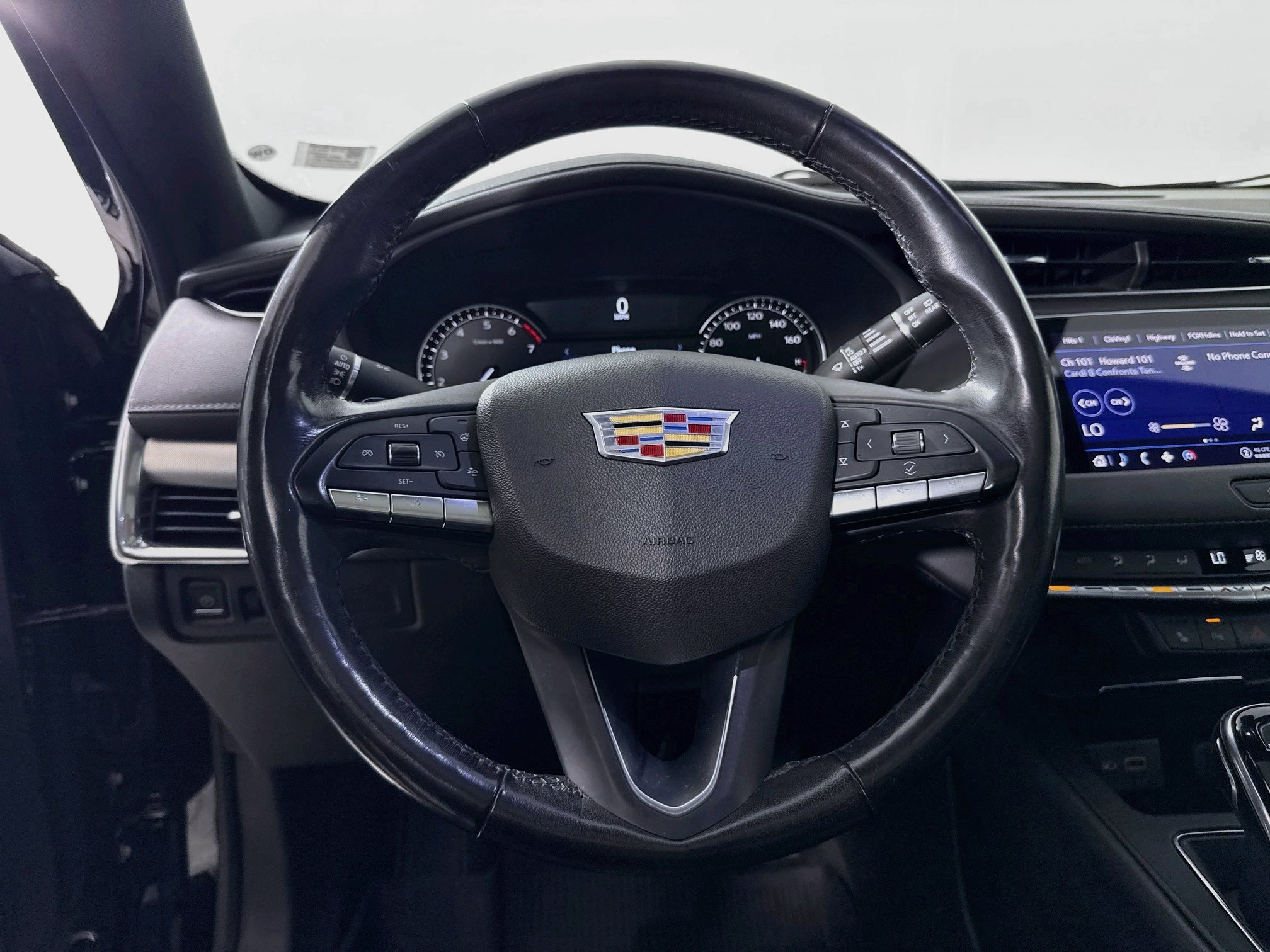 Used 2021 Cadillac XT4 Premium Luxury w/ Cold Weather Package FWD image 12