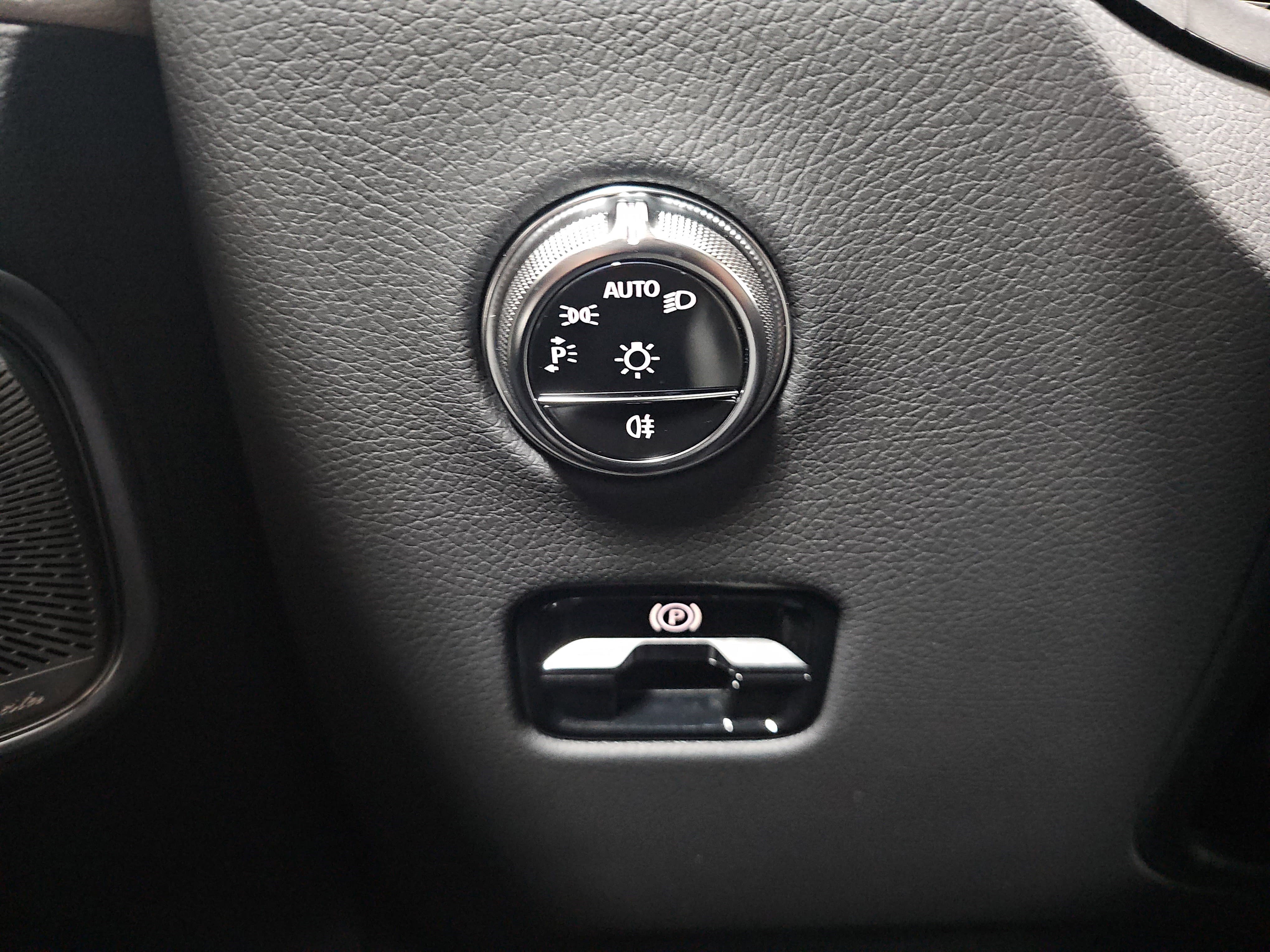 Certified 2024 Mercedes-Benz GLC 300 4MATIC image 28