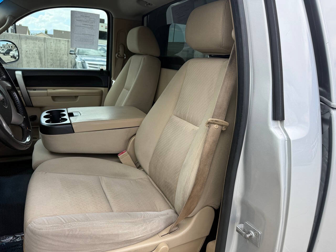 Used 2010 GMC Sierra 2500 SLE AWD/4WD image 16