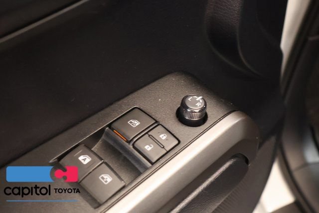 Certified 2019 Toyota Tacoma SR5 AWD/4WD image 13