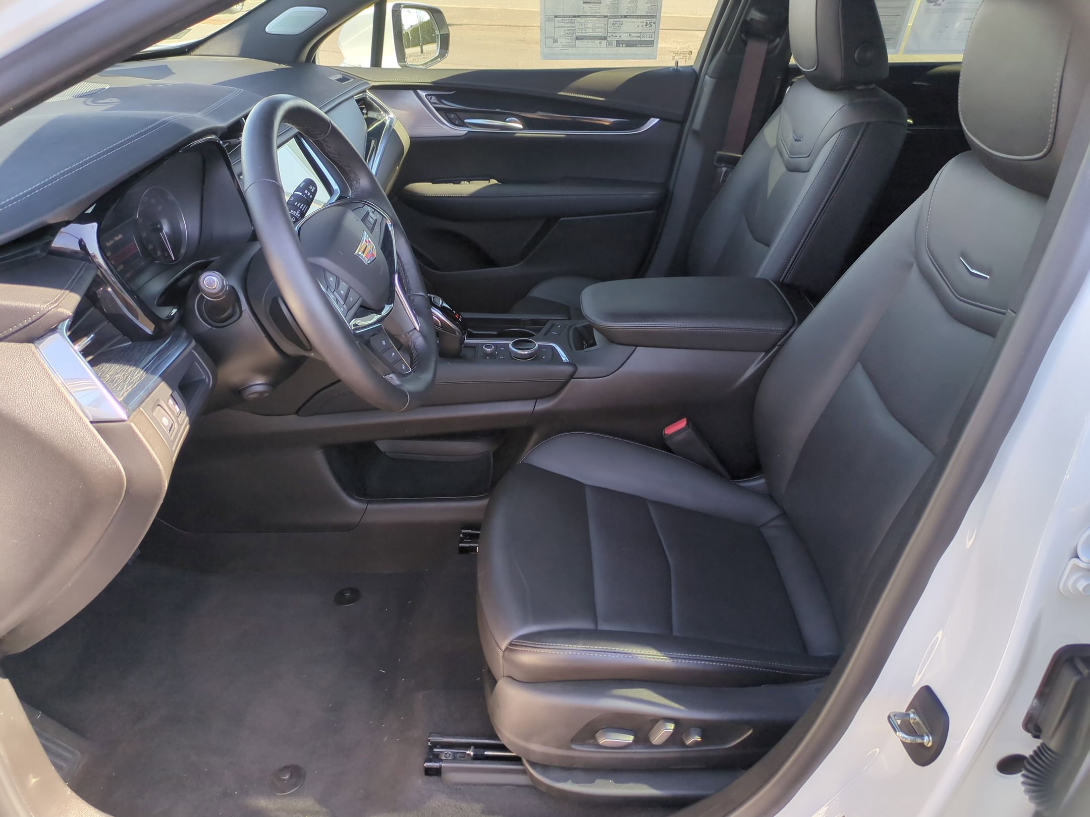 Certified 2024 Cadillac XT5 Premium Luxury FWD image 19