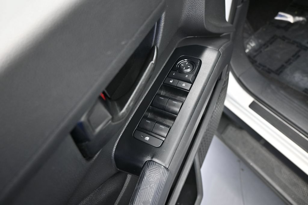 Used 2024 Toyota Tacoma SR5 RWD image 15