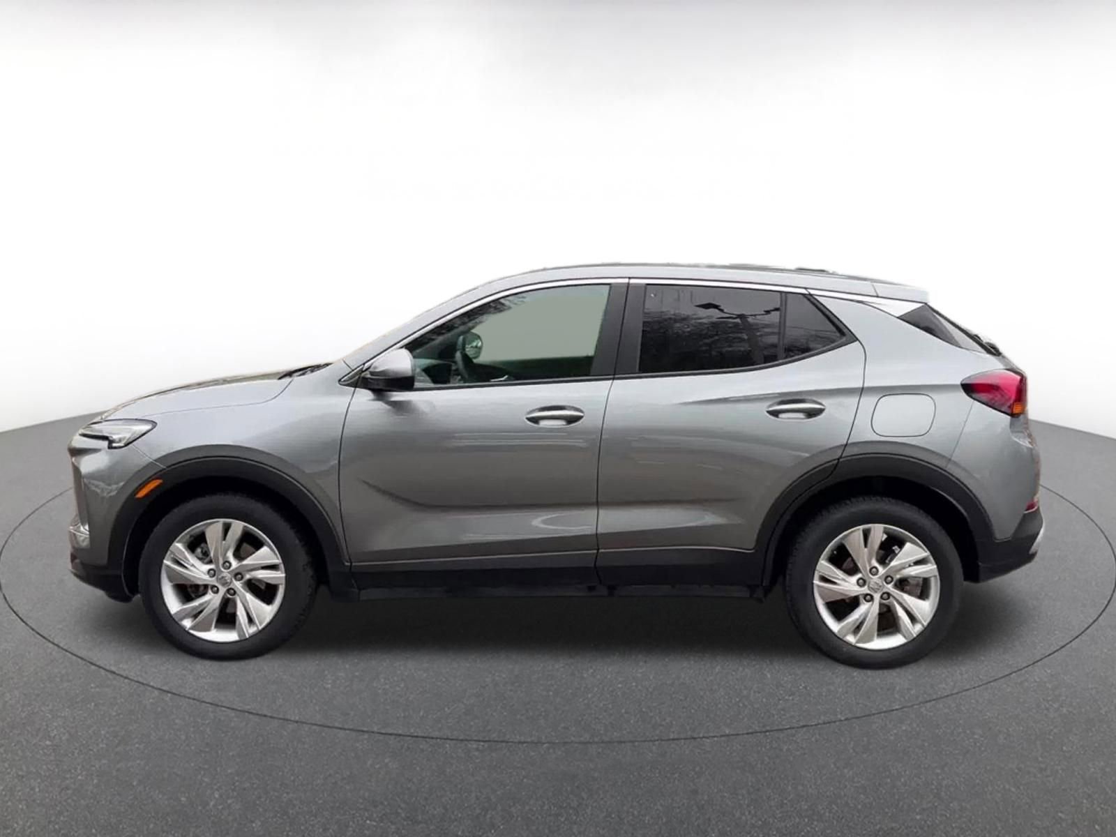 Used 2025 Buick Encore GX Preferred FWD image 9