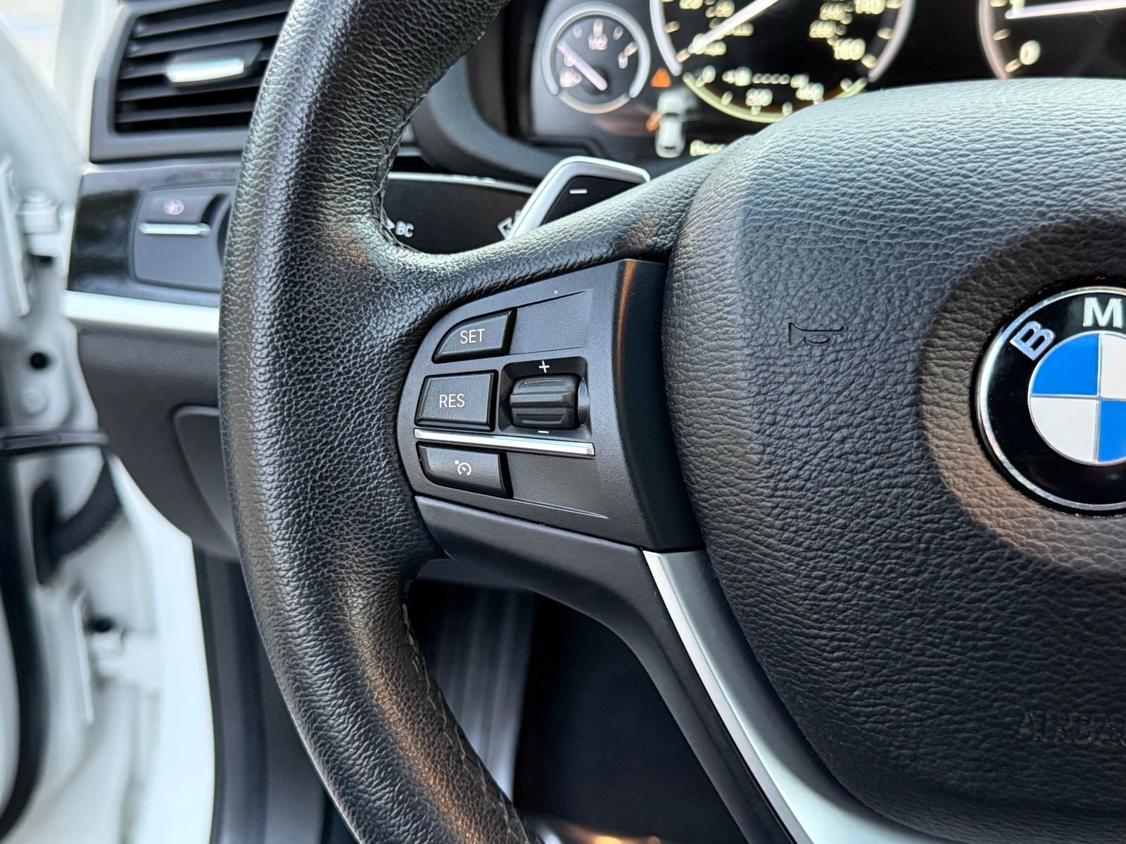 Used 2018 BMW X4 xDrive28i image 24