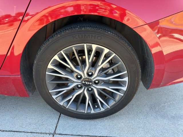 Used 2024 Kia Forte GT-Line w/ GT-Line Premium Package image 17