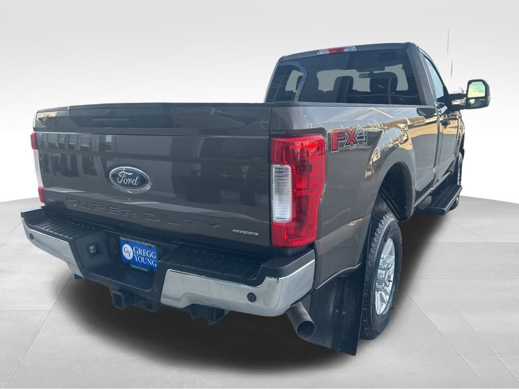 Used 2017 Ford F350 XLT image 7
