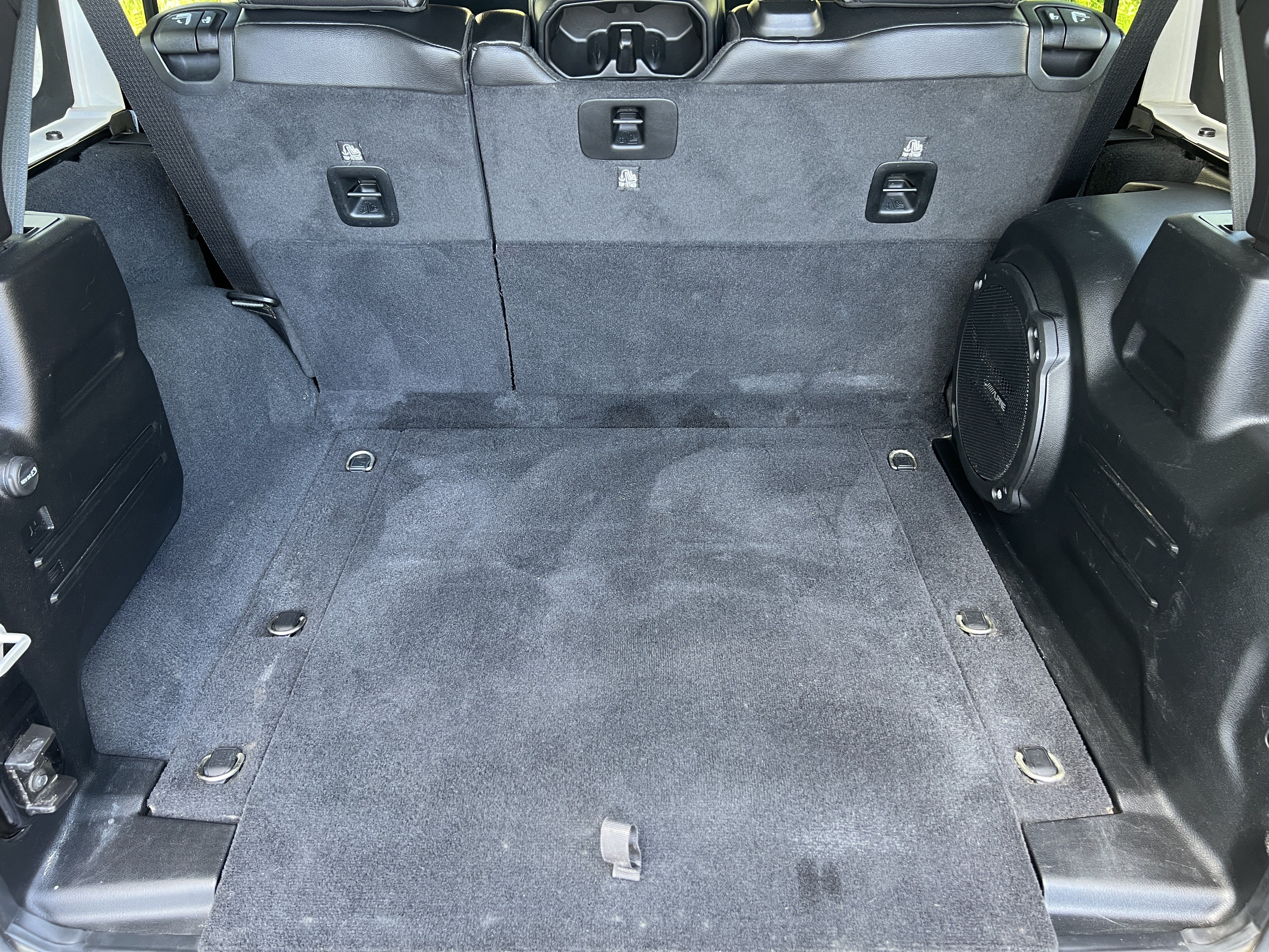 Used 2021 Jeep Wrangler Unlimited Rubicon w/ Uconnect 4C Nav & Sound Group AWD/4WD image 19