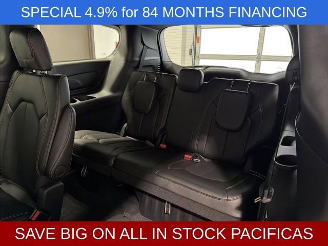 New 2026 Chrysler Pacifica Select w/ S Appearance Package image 30