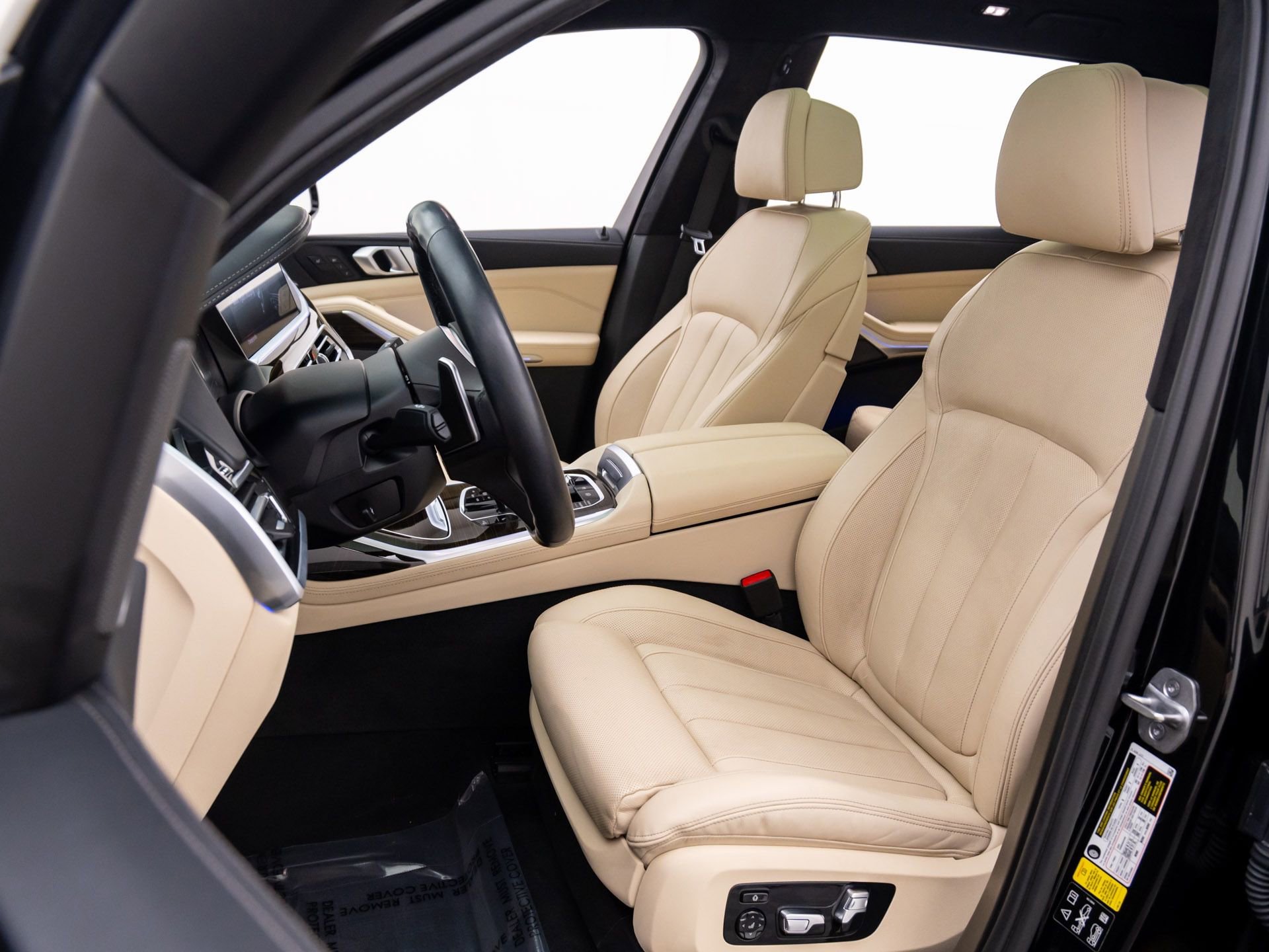 Used 2021 BMW X7 xDrive40i w/ M Sport Package image 16