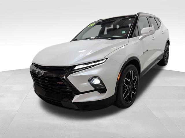 Used 2024 Chevrolet Blazer RS w/ Driver Confidence II Package video 2