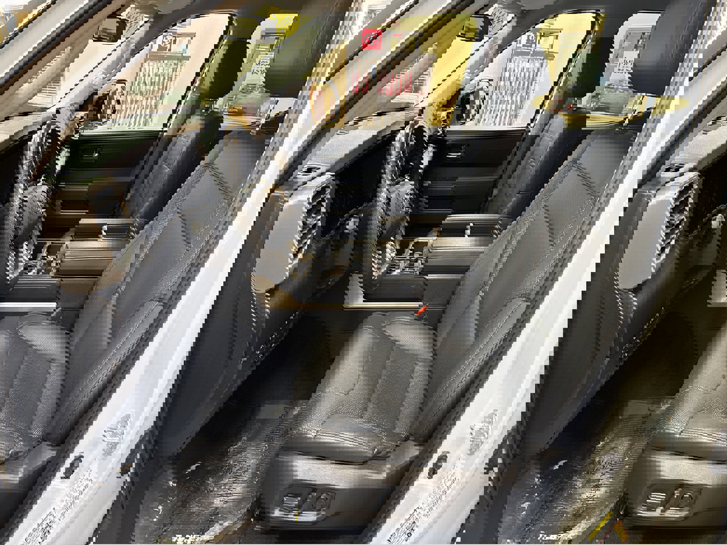 Used 2022 Toyota Tundra SR5 w/ SR5 Premium Package image 6